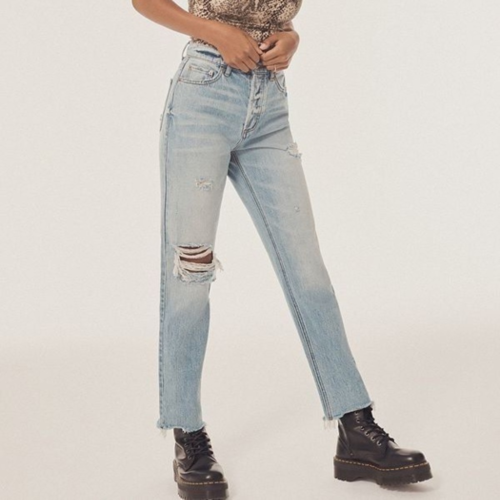 Straight leg distressed vintage jean